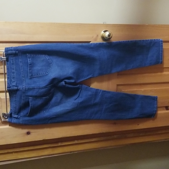 Size 16 P gloria Vanderbilt jeans - Picture 2 of 3